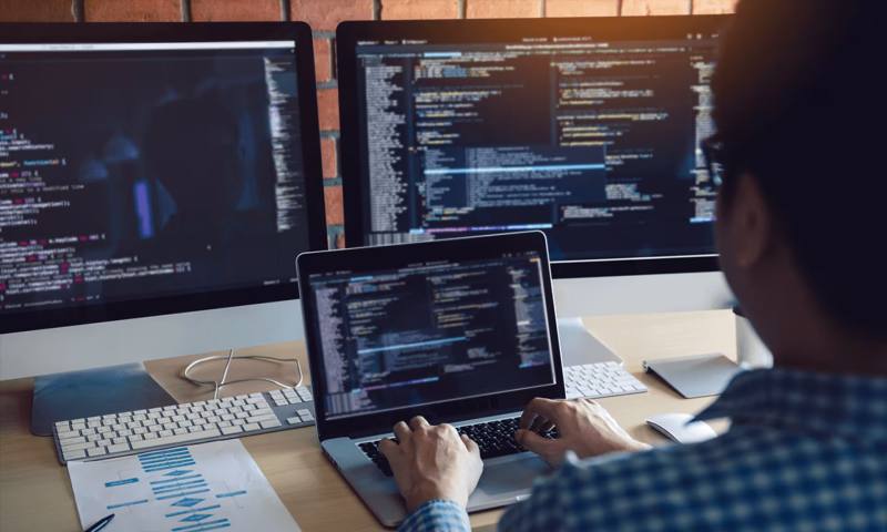 数据科学选型：R与Python如何赋能庆元县网站建设？